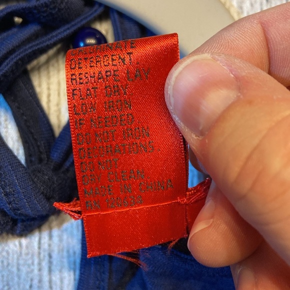 NWT V Cristina Women's Cold Shoulder Embroidered Short Sleeve Blouse Medium Navy - Picture 9 of 10